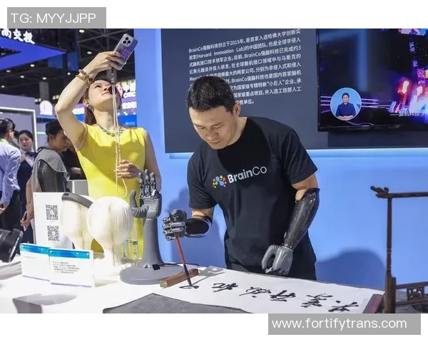 代怀博：探索新时代的科技创新与人文关怀交融之路